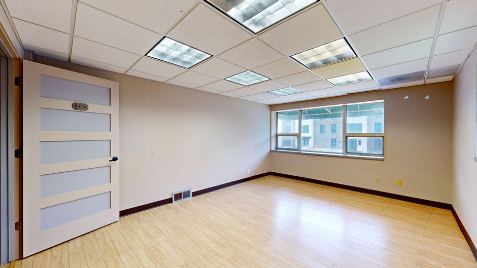 small office space for rent near me